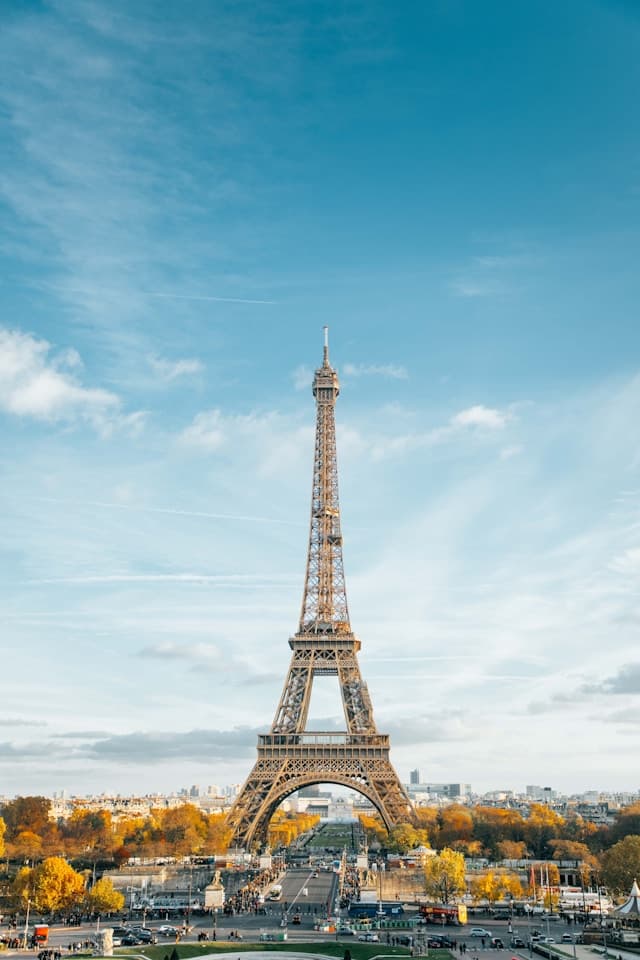 فرنسا